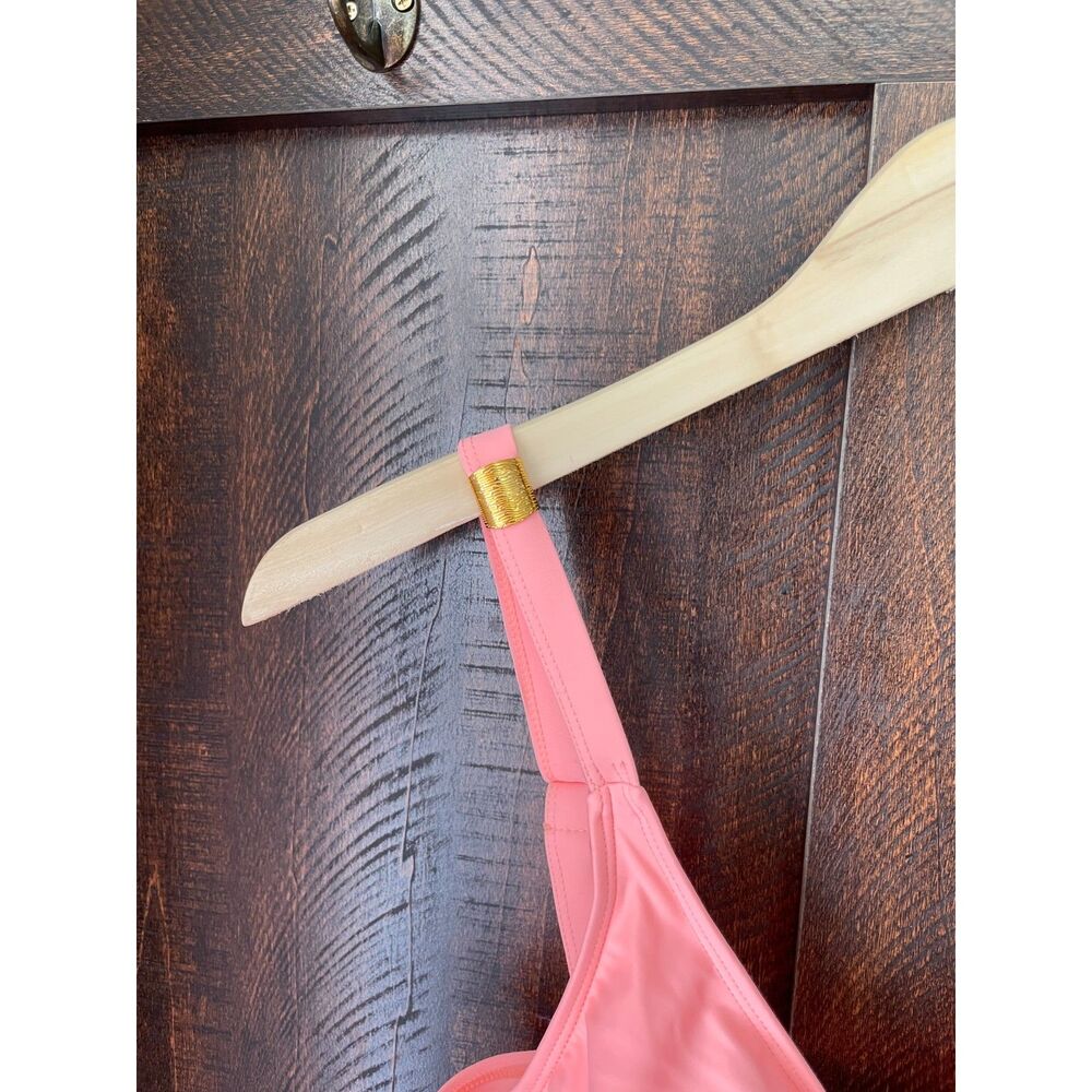 Coral Pink Twist Front Swimdress Large NWT Skirted Swimsuit Gold Tone Detail - Picture 3 of 3